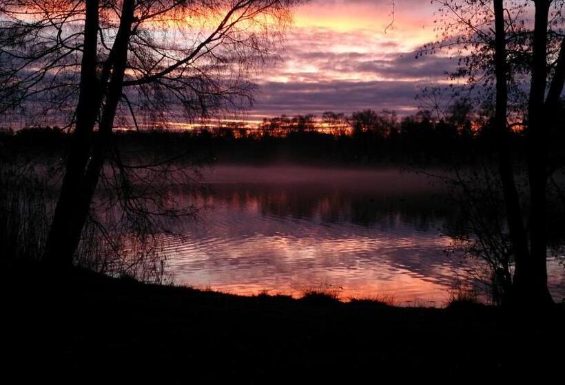 בית מלון כפרי Waldecker Taverne