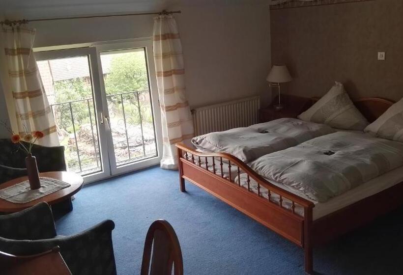 בית מלון כפרי Waldecker Taverne