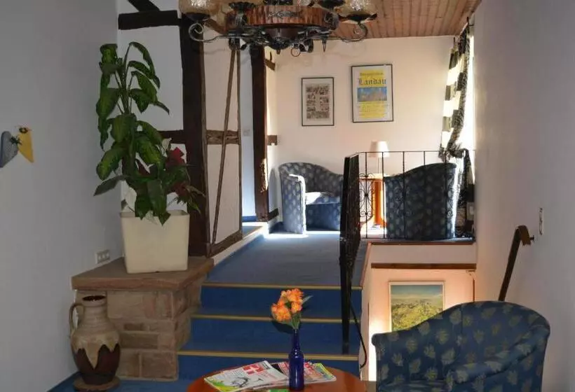 Hotelli Waldecker Taverne