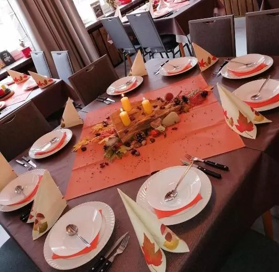 Hotelli Waldecker Taverne