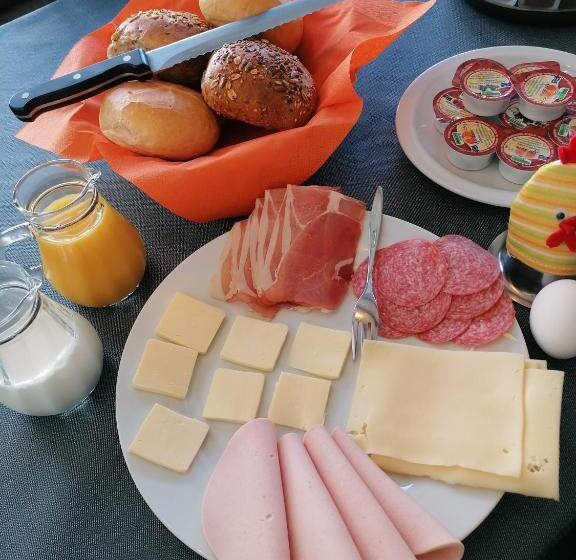 בית מלון כפרי Waldecker Taverne