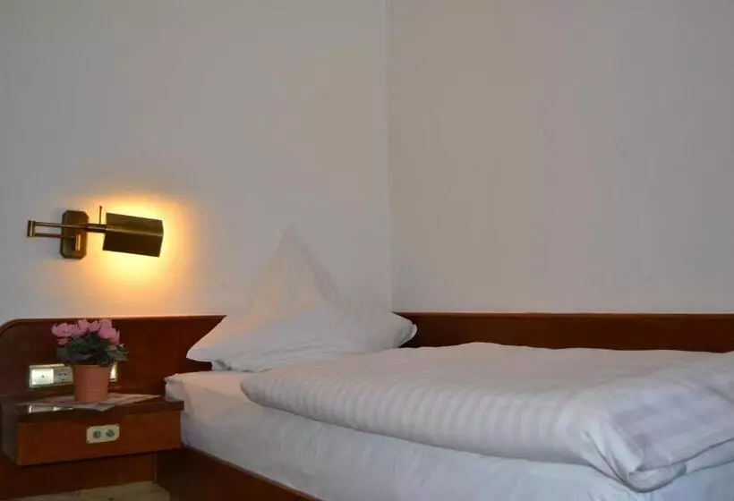 Top Hotel Garni, Modus Hotelbetriebe Gmbh