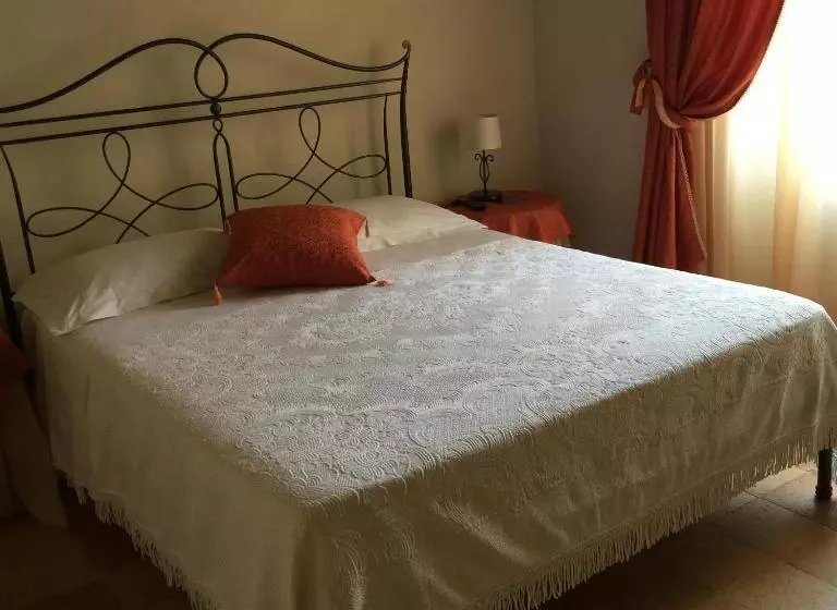 Aamiaismajoitus (B&B) Dedicato A Te