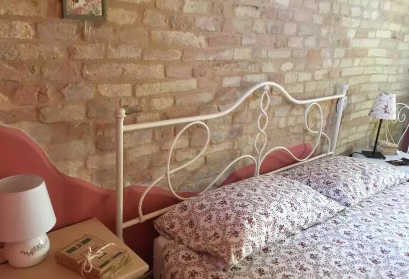 Aamiaismajoitus (B&B) Dedicato A Te