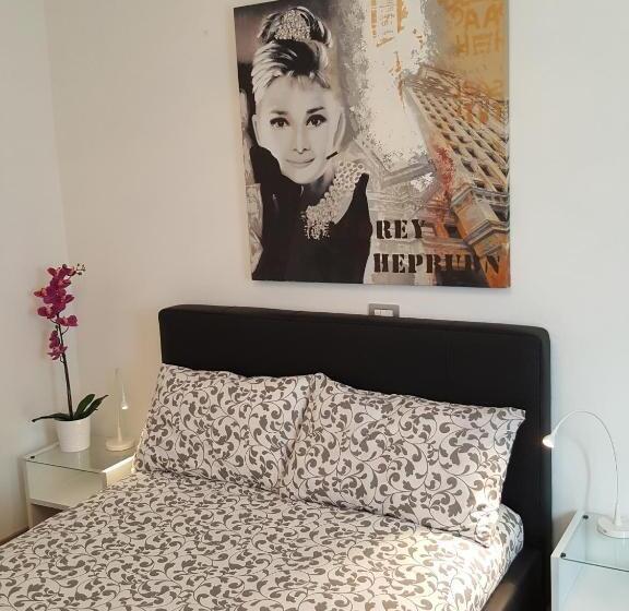 مبيت وإفطار H5 5h Luxury Room