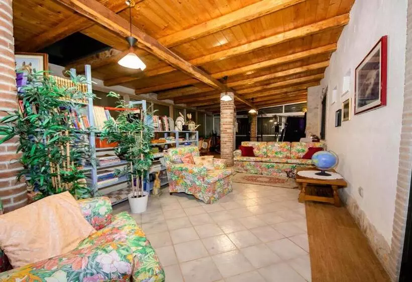 Aamiaismajoitus (B&B) Next Stop 28