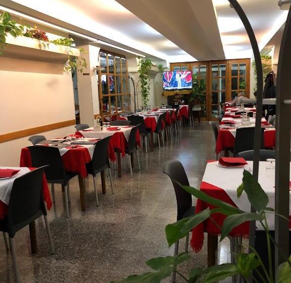 בית מלון כפרי Centrale