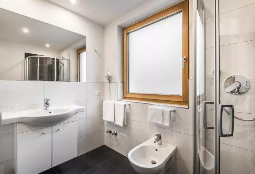 ホテル Garni Larix