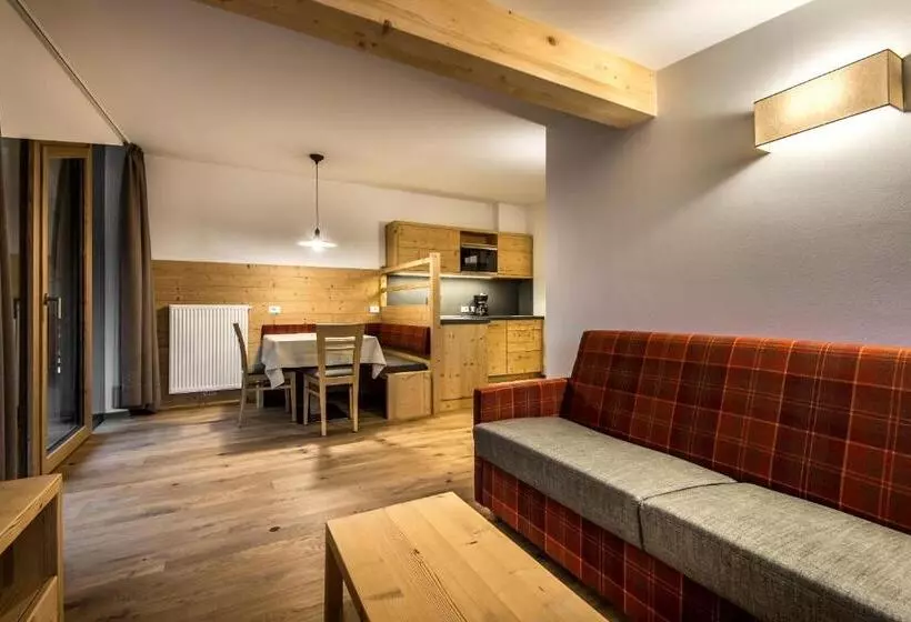 ホテル Garni Larix