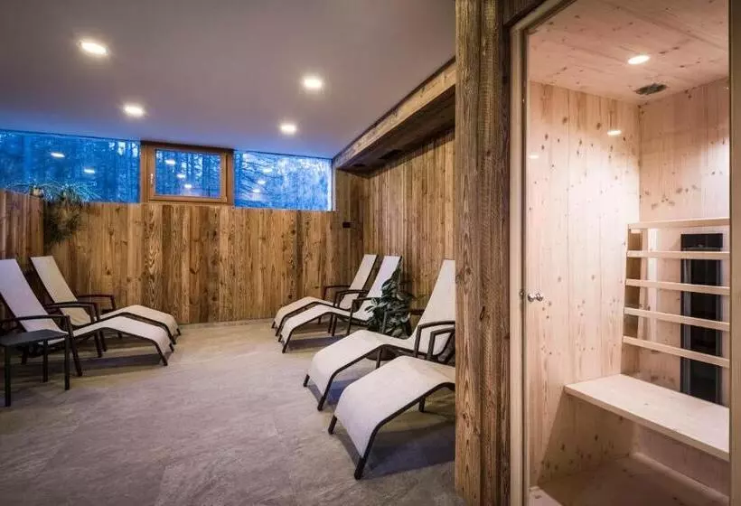 ホテル Garni Larix