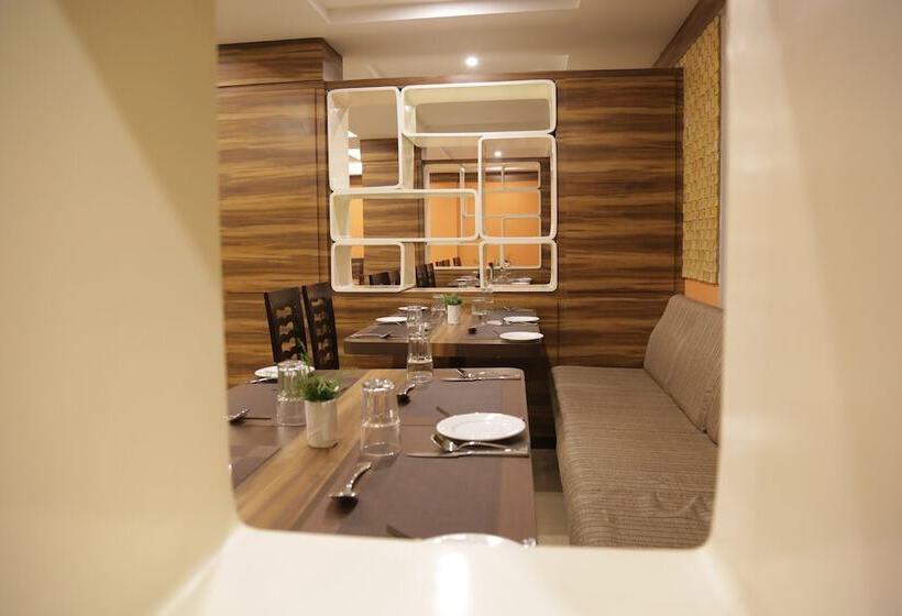 Hotel Rangalaya Royal