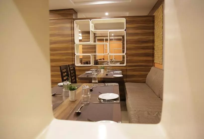 Hotelli Rangalaya Royal