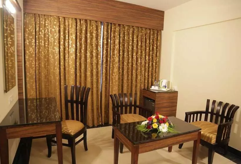 Hotelli Rangalaya Royal