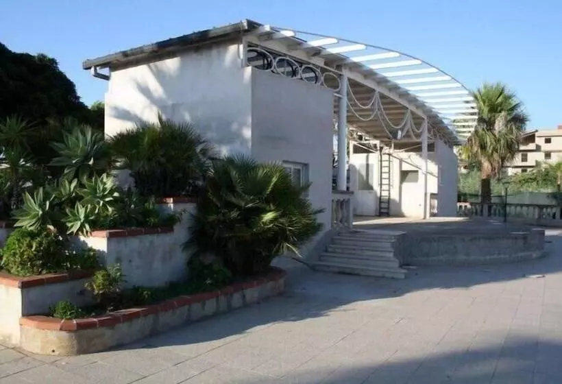 B&b Baia Dello Stretto