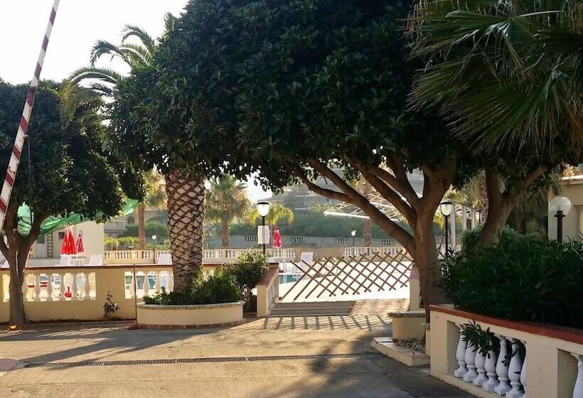 B&b Baia Dello Stretto