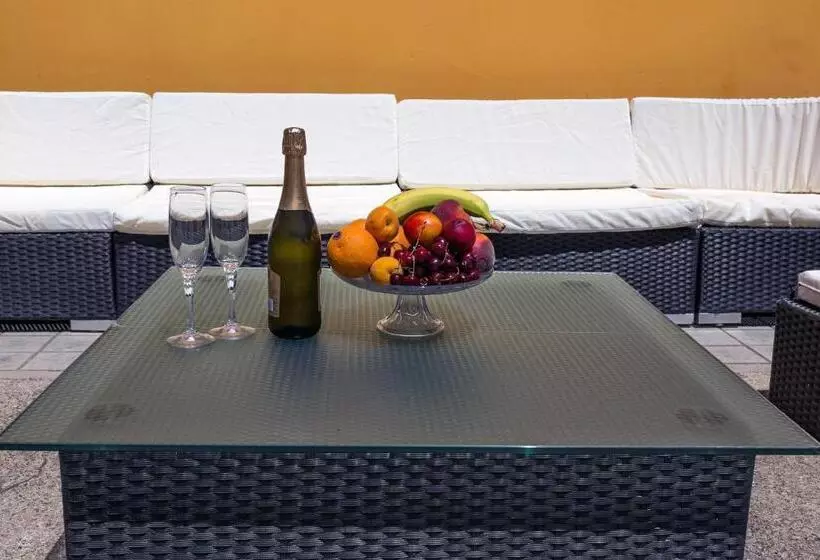 Hotelli Albergo Luisss