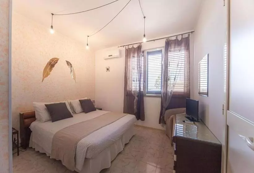 Hotelli Albergo Luisss