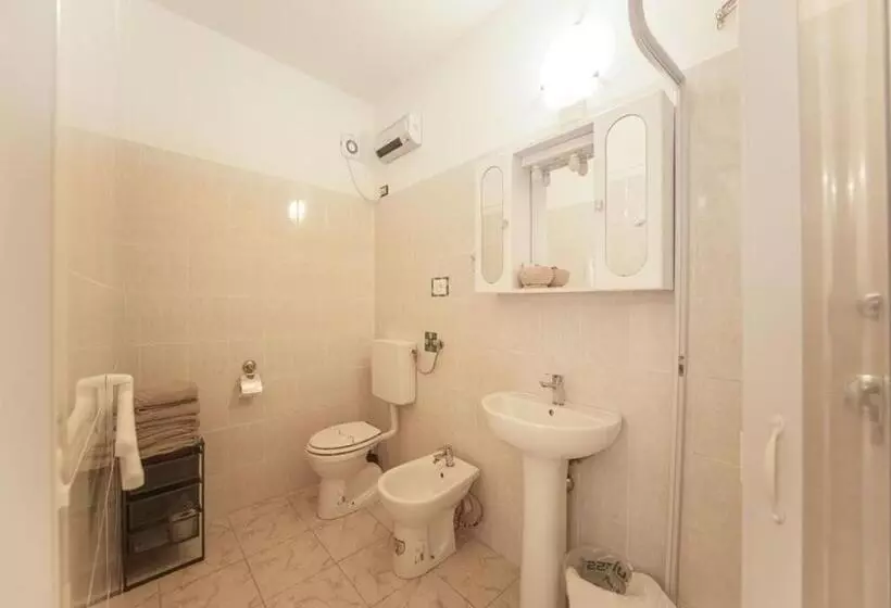 Hotelli Albergo Luisss