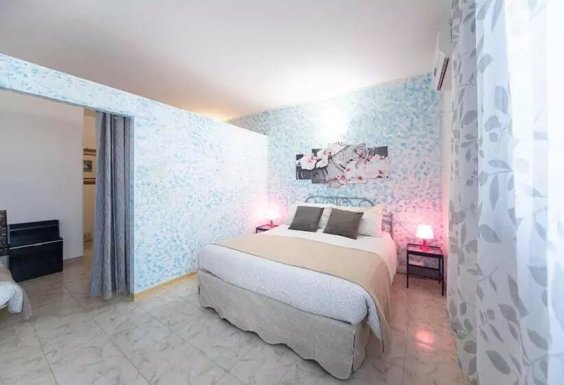 Hotelli Albergo Luisss