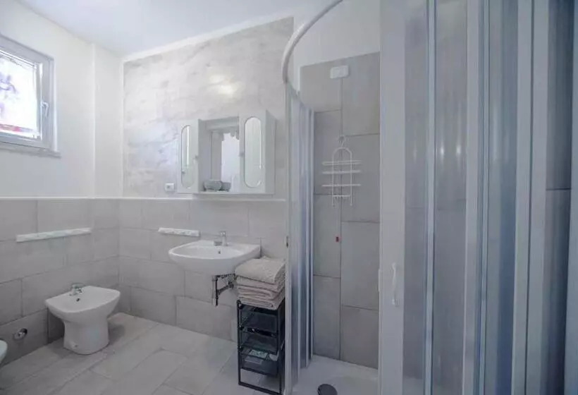 Hotelli Albergo Luisss