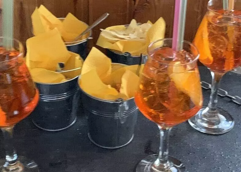 Hotelli Albergo Ristorante La Torretta