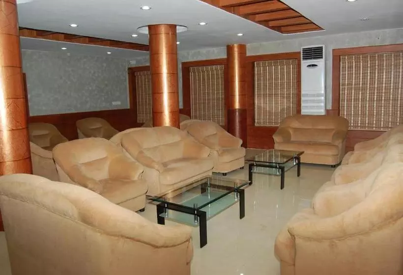 ホテル Kpm Regency