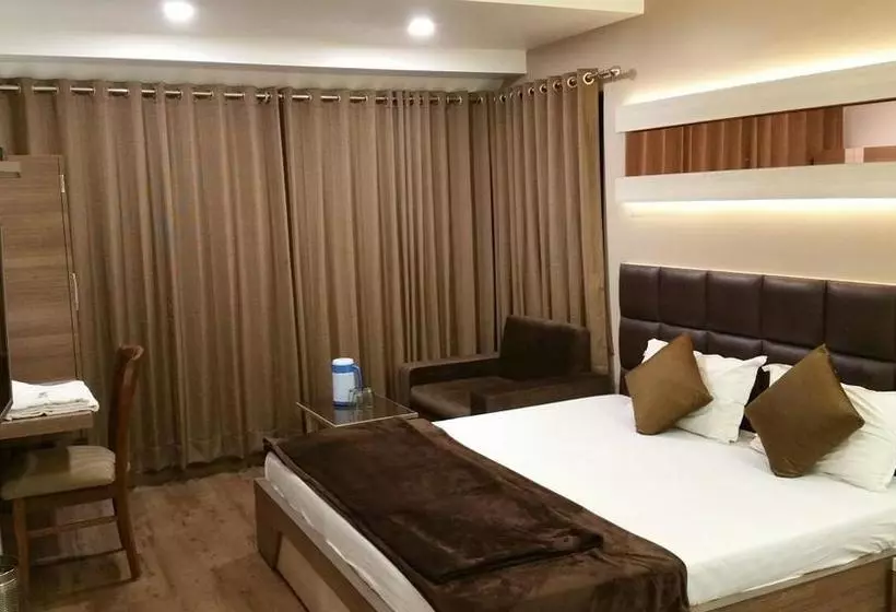 هتل Oasis