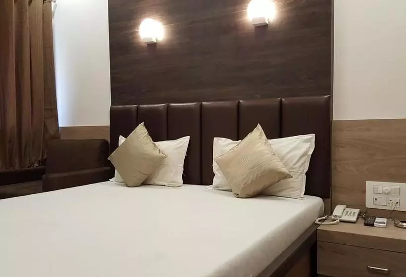هتل Oasis