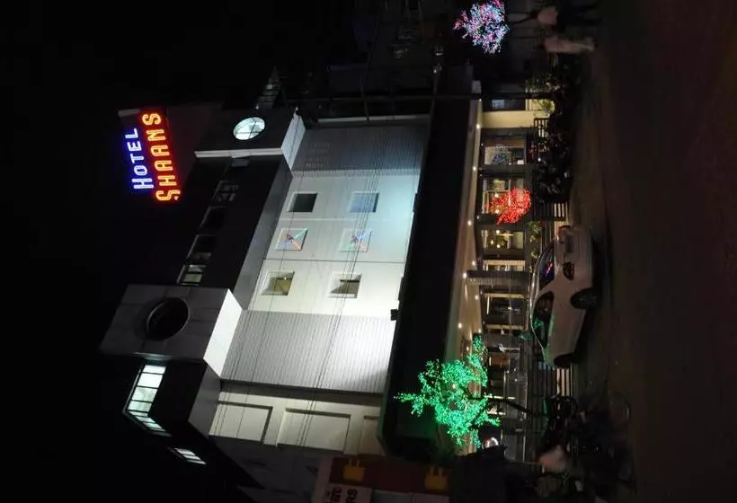ホテル Shaans