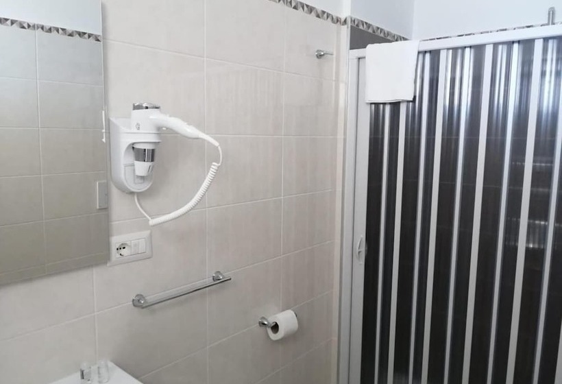 בית מלון כפרי Tirreno Formia