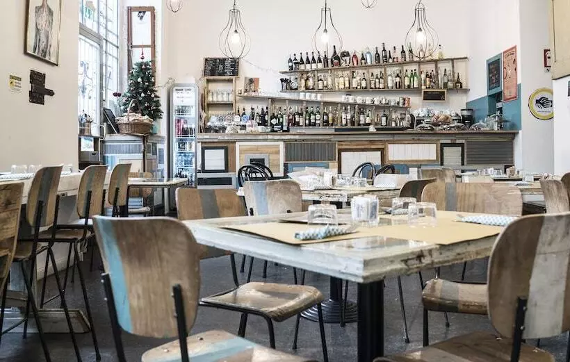 Madama Hostel & Bistrot