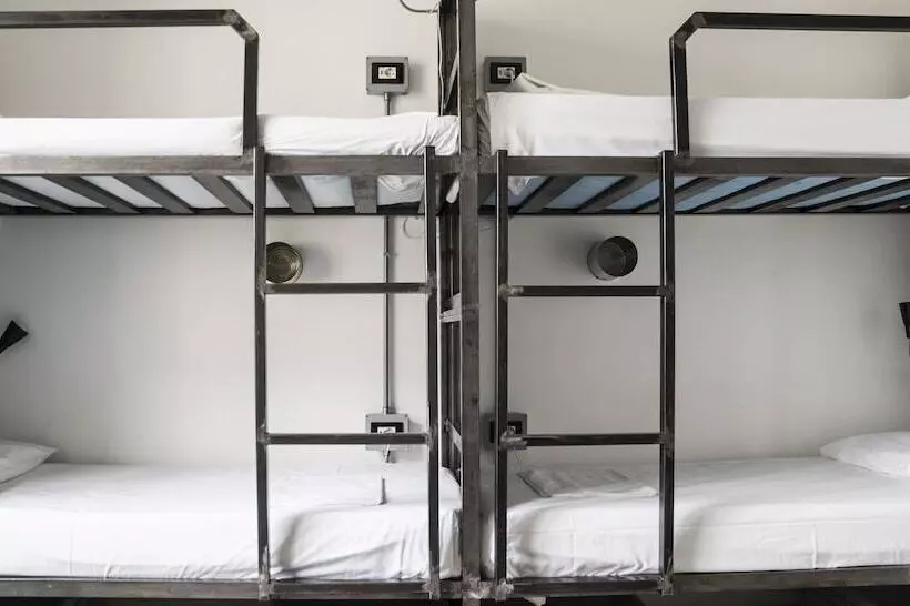 Madama Hostel & Bistrot