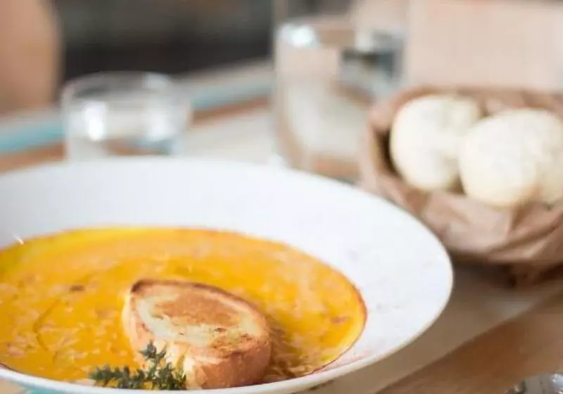 Madama Hostel & Bistrot