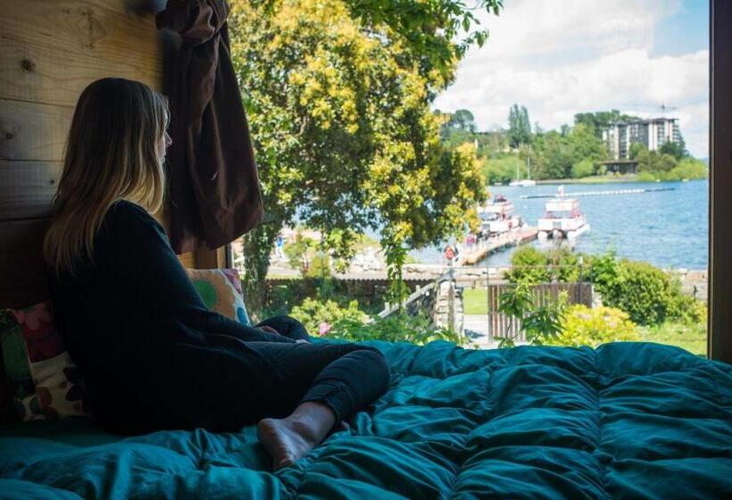 Hostel Chili Kiwi Lakefront Backpackers