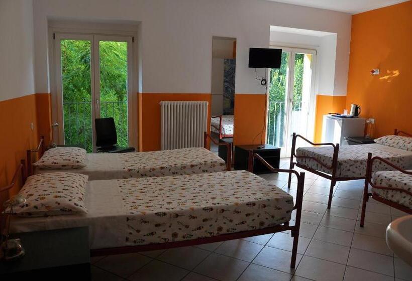הוסטל Residenza Molinatto