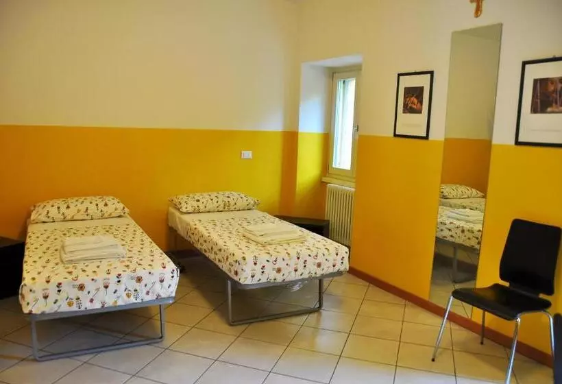 ユースホステル Residenza Molinatto