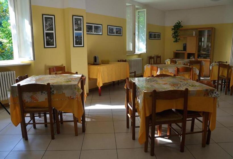 הוסטל Residenza Molinatto