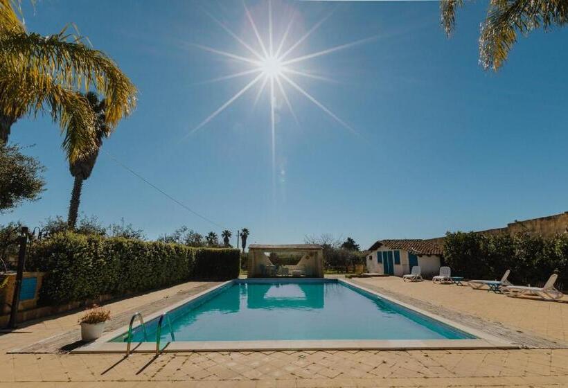 تختخواب و صبحانه Baglio Calia