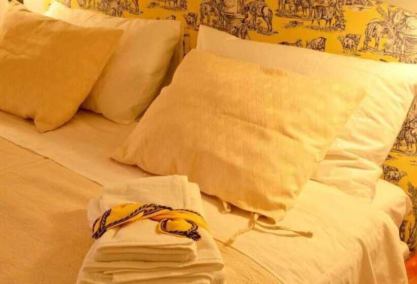 تختخواب و صبحانه La Luna E I Faló Luxury Accomodation