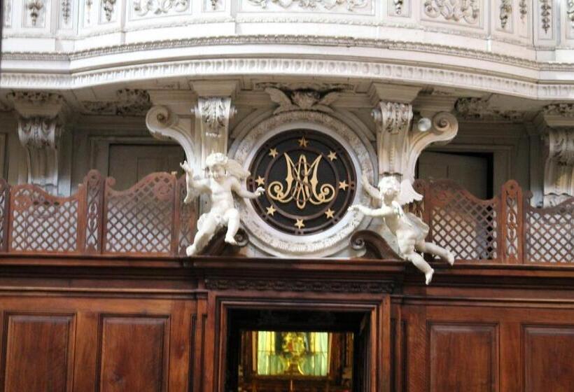 تختخواب و صبحانه La Luna E I Faló Luxury Accomodation