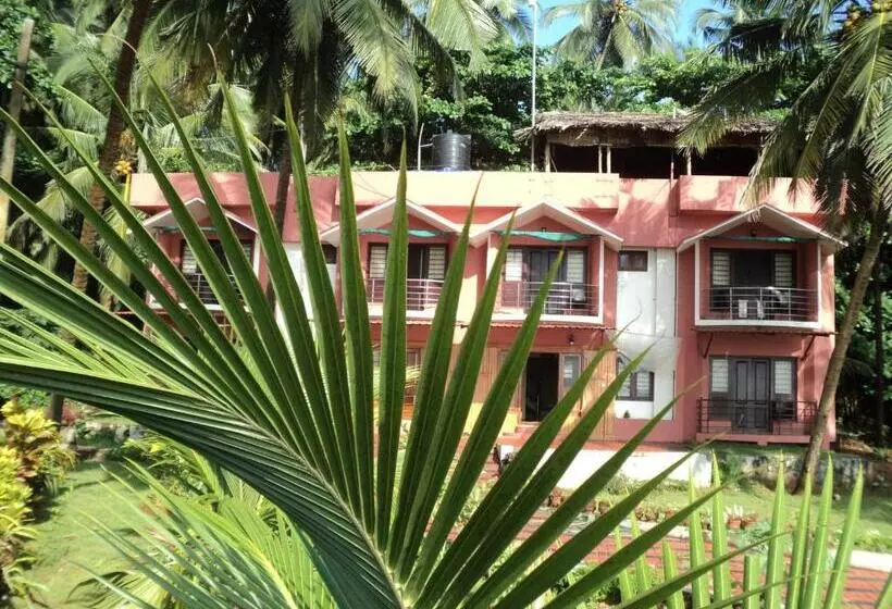 Club 7 Beach Resort