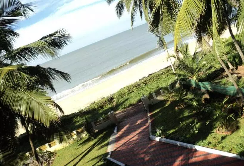 Club 7 Beach Resort