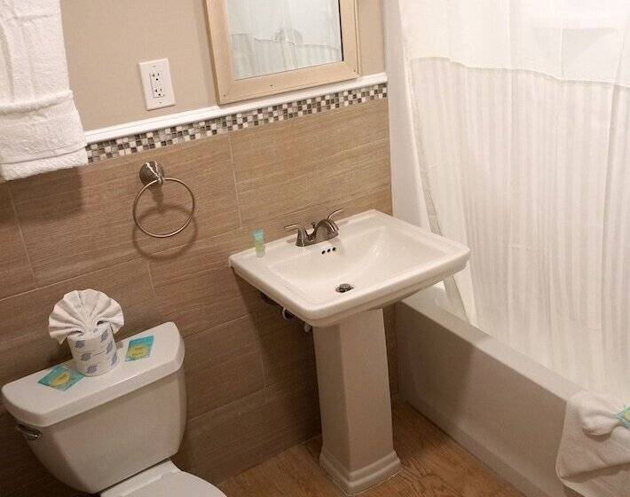 酒店 Beachside Resort