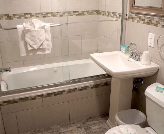 酒店 Beachside Resort