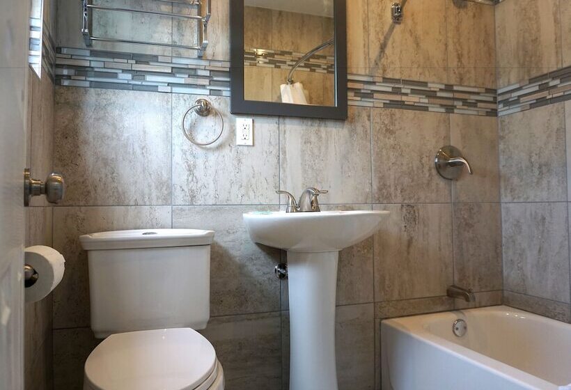 酒店 Beachside Resort