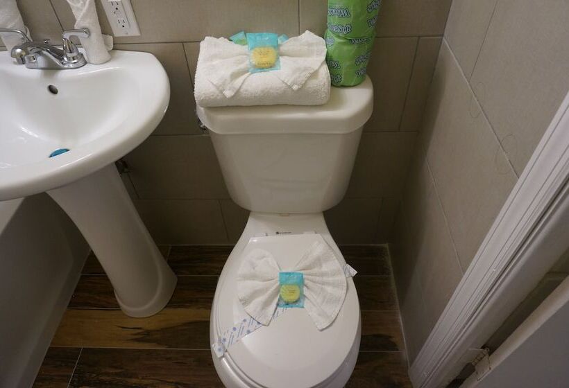 酒店 Beachside Resort