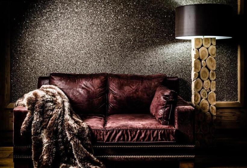 בית מלון כפרי Der Mesnerwirt   4 Superior   Meran 2000