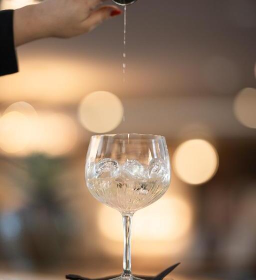 בית מלון כפרי Der Mesnerwirt   4 Superior   Meran 2000