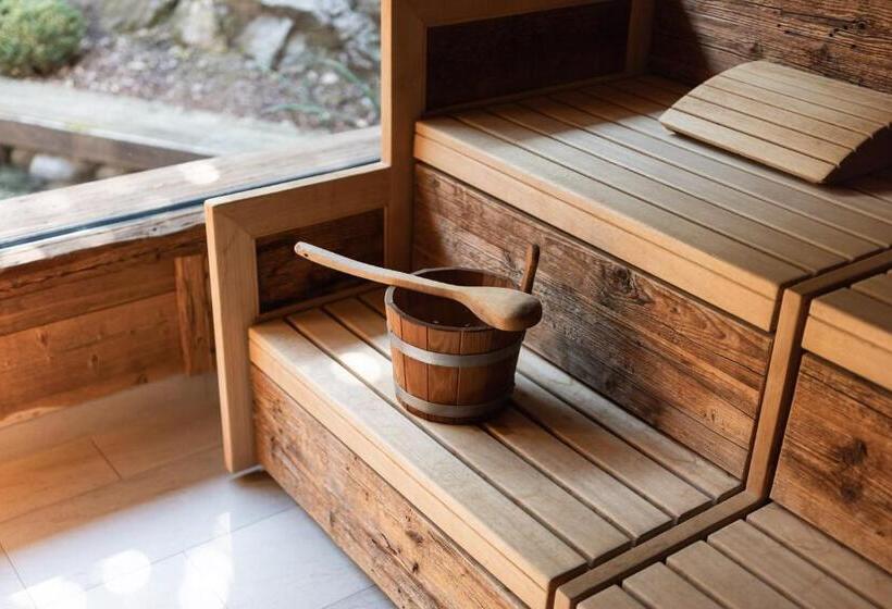 בית מלון כפרי Der Mesnerwirt   4 Superior   Meran 2000