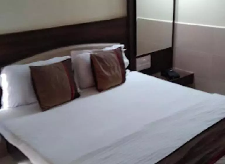 ホテル Divya Jyot Residency Bhuj